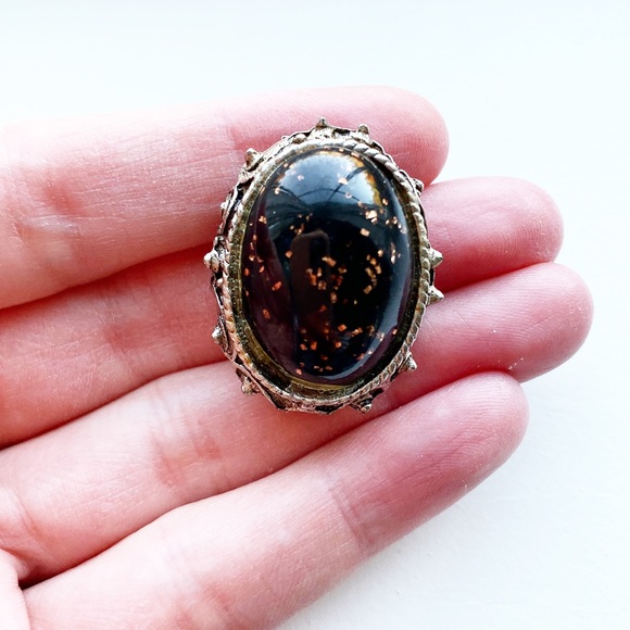 Silver & shimmery brown stone brooch pin